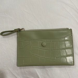 Princess Polly Green “Keep Track” Wallet